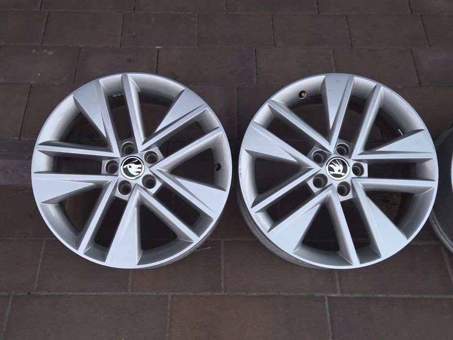 Felgi aluminiowe SKODA 5x100 ET46 R17