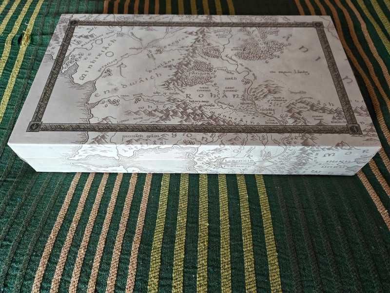 Set 2, Black, The Lord of the Rings Chess Collection64284656830593124