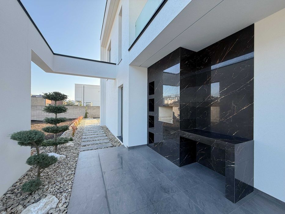 Стильний будинок, де преміум-якість поєднана з комфортом і затишком