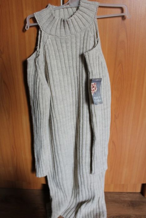 prążkowana sukienka cut out wycięte ramiona prążek s m l sukienka golf