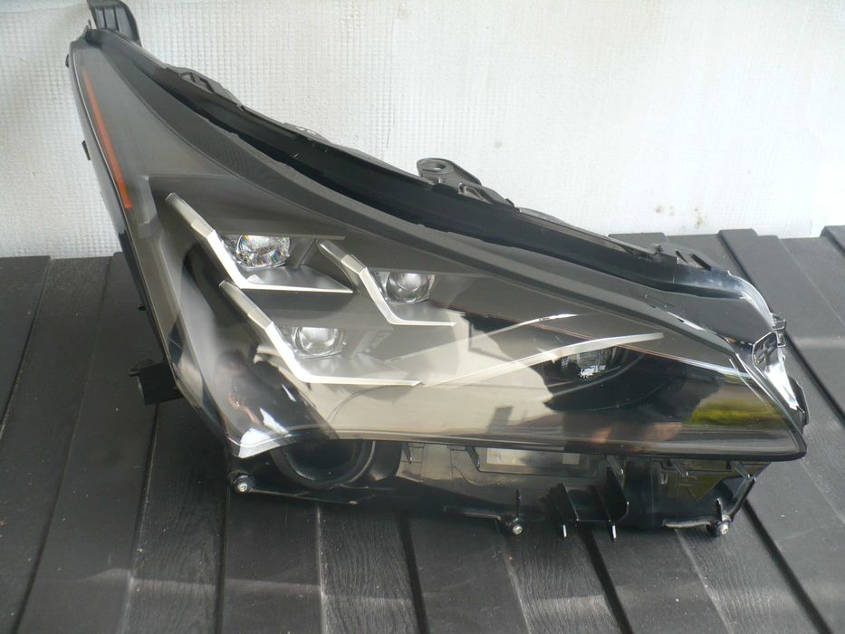Reflektor prawy lexus NX NX200T NX300H lift 2018 full led wersja EU.