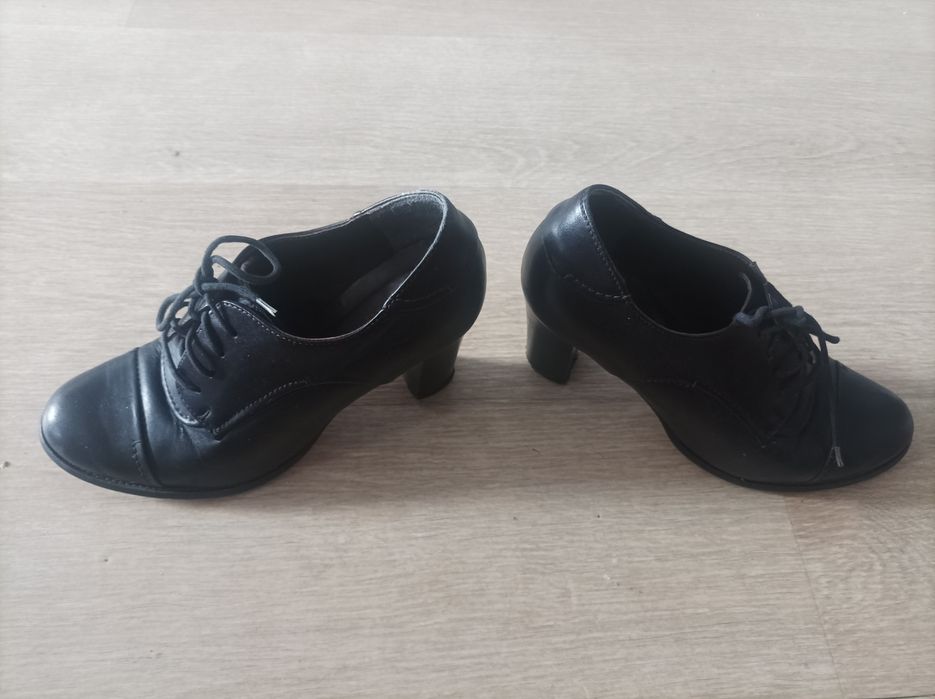 Buty damskie Lasocki  roz.36