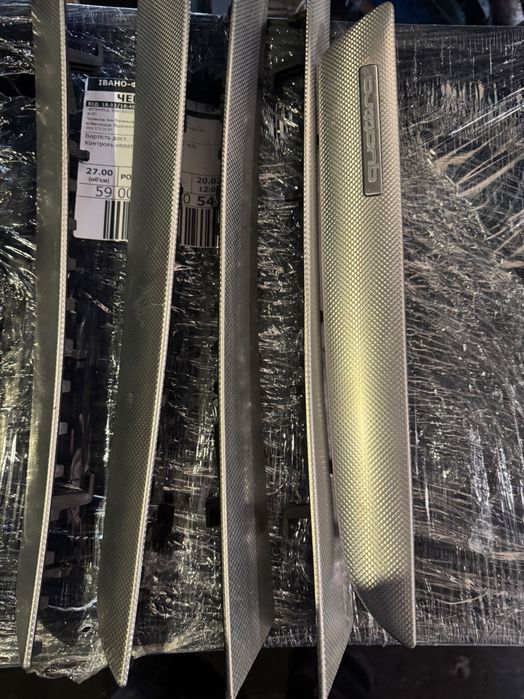 Планки салона на Ауді а5(спортбек)12-16