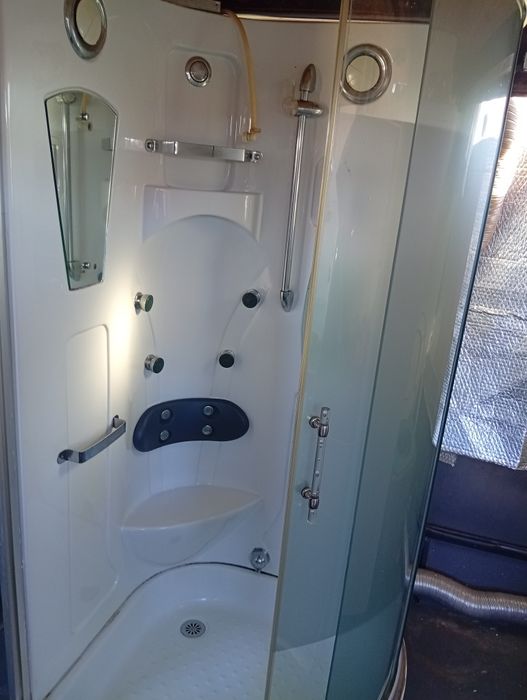 Autocarro para transformar em autocaravana