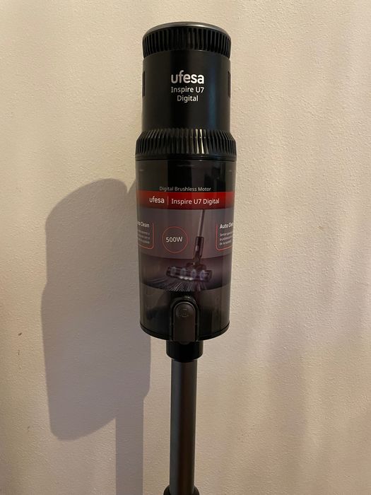 Aspirador Vertical Ufesa Inspire U7 Digital