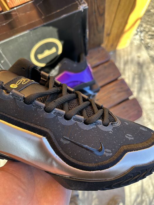 Баскетбольные кроссовки Nike LeBrone 23