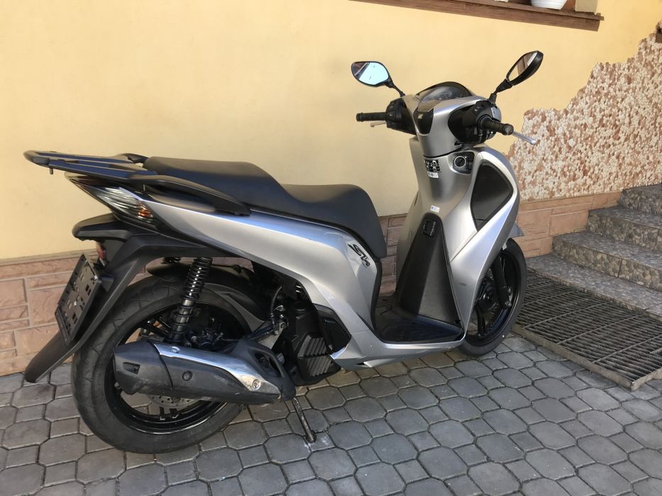 з документами HONDA SH 125 рік 2017    ne sh 150 sh300 sh350