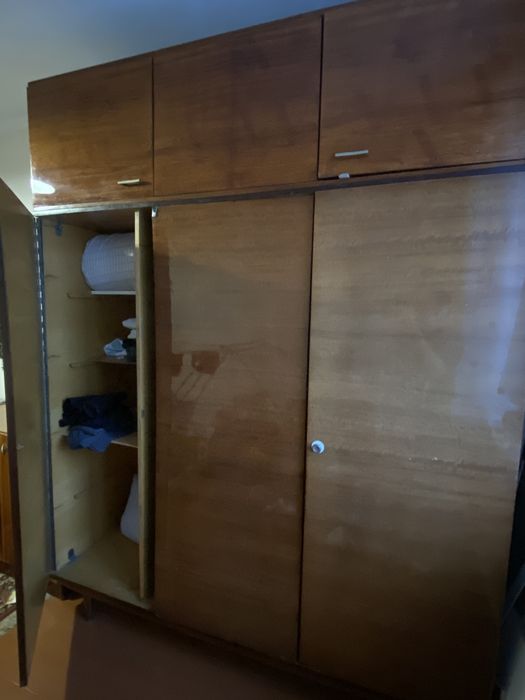 Продам 2 шафи та тумби САМОВИВІЗ