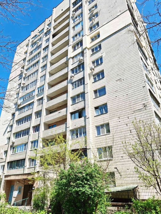 Продаж 2к квартири на Борщагівці, 53м2, пр-кт Курбаса 3, цегла, кімнати окремі, є ГАЗ