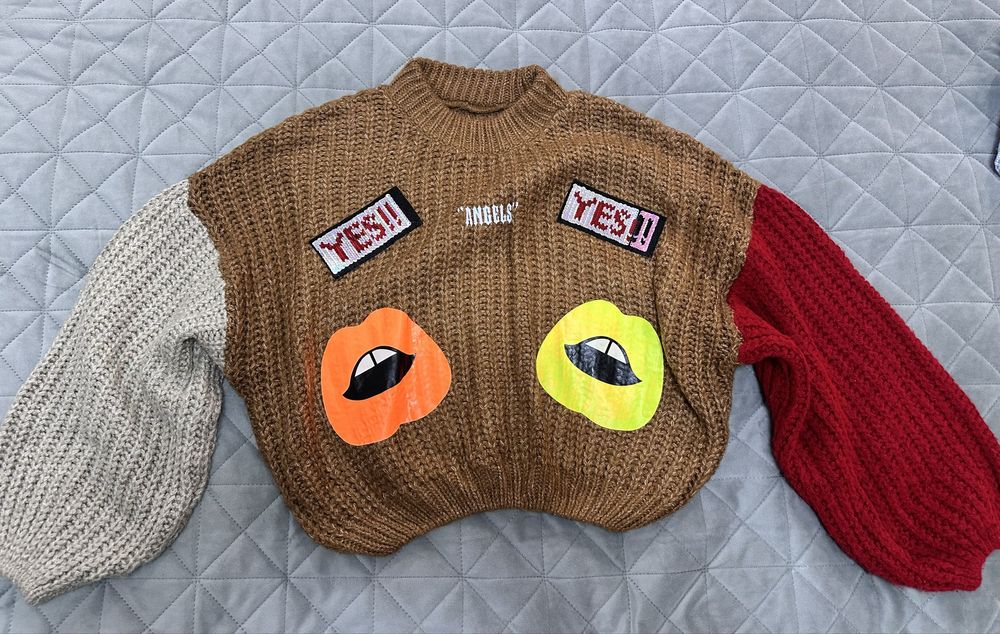 Светри вʼязані укорочені