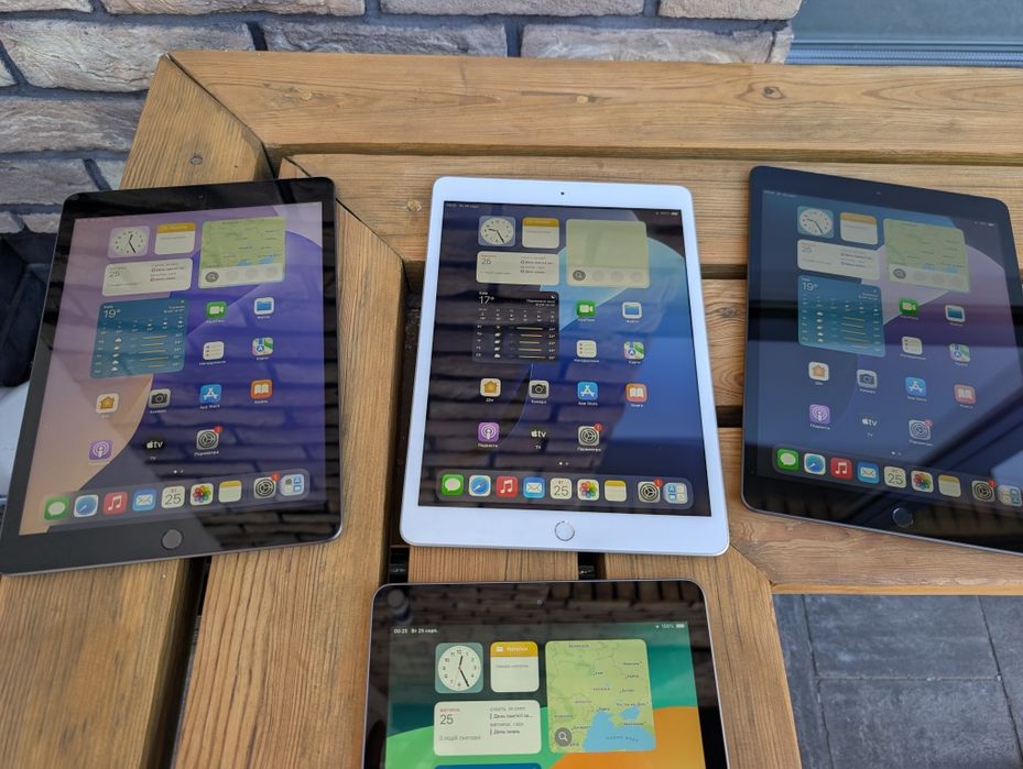 Планшет Apple A1893 , A2197,  A2198 є кількість  Перевірені з Гарантією