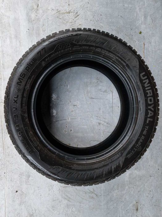 2szt UNIROYAL MSPlus77 235/60/18 107V XL 8mm Opony Zimowe Zima