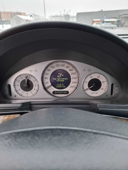 Sprzedam mercedesa E270 CDI 2004r 2.7disel.