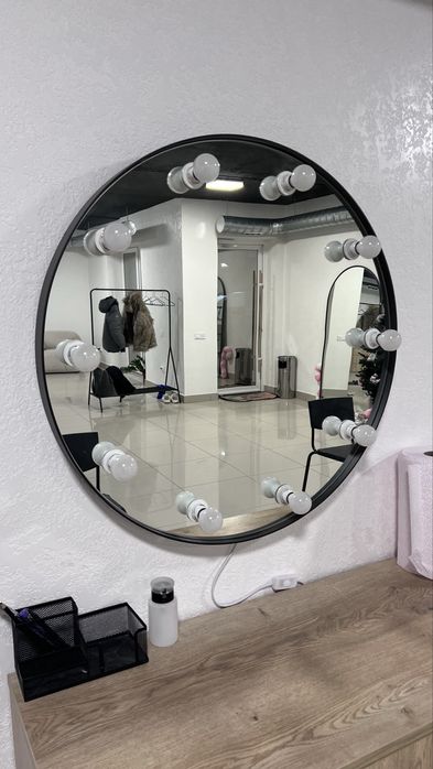 Робоче місце для майстра, туалетний столик