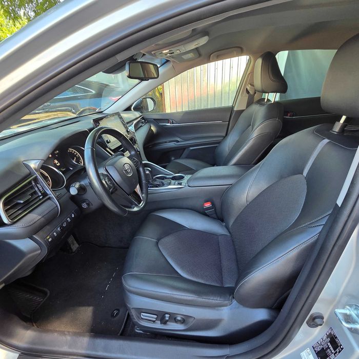 Wynajem wypozyczalnia samochodow aut Toyota Camry 2.5 Benzyna/Hybryda