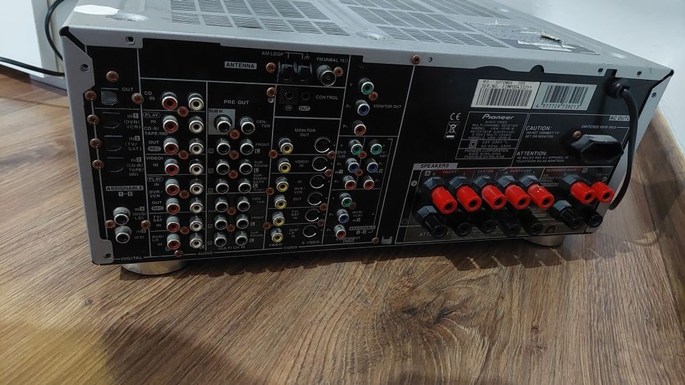 Amplituner pioneer VSX-1015