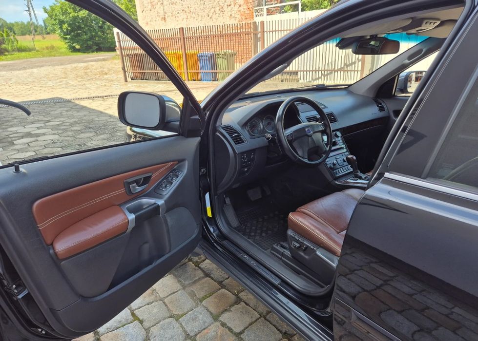 Продам Volvo XC 90 2.4 TDI 4X4