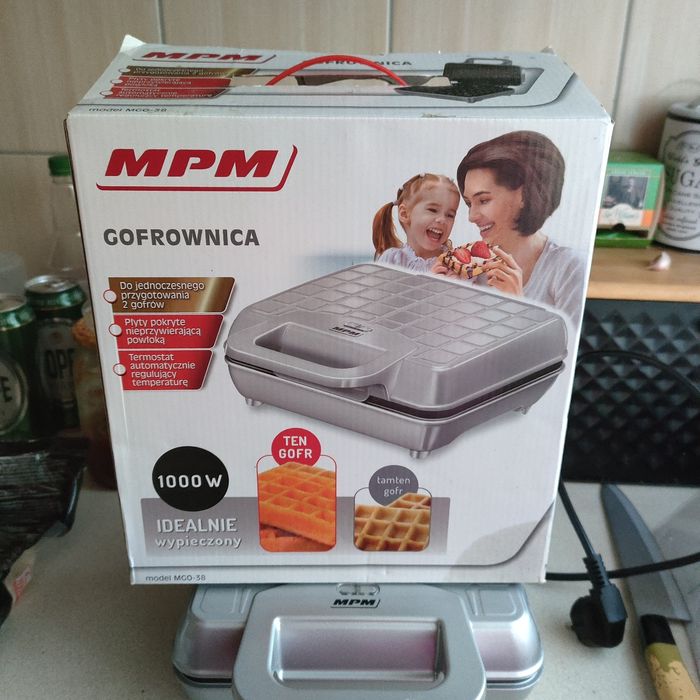 Gofrownica MPM mało używaną.