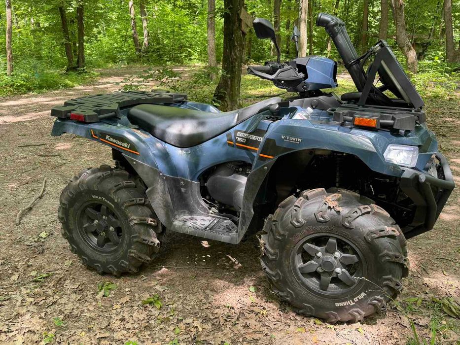 продам квадроцикл Kawasaki Brute Force 750