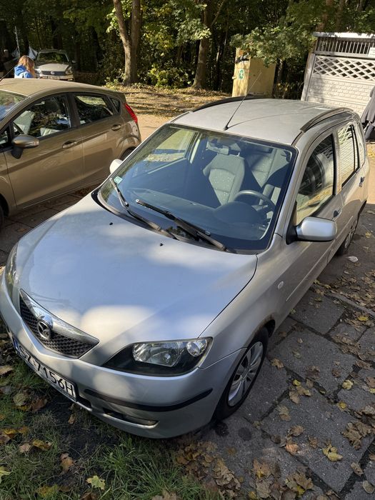 Mazda 2 prywtanie bardzo dobry stan
