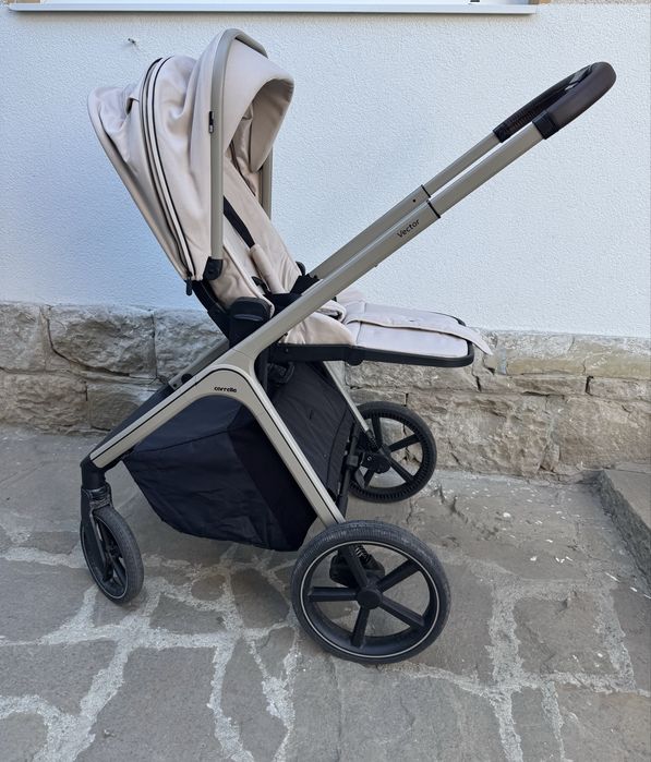 Коляска Carrello Vector