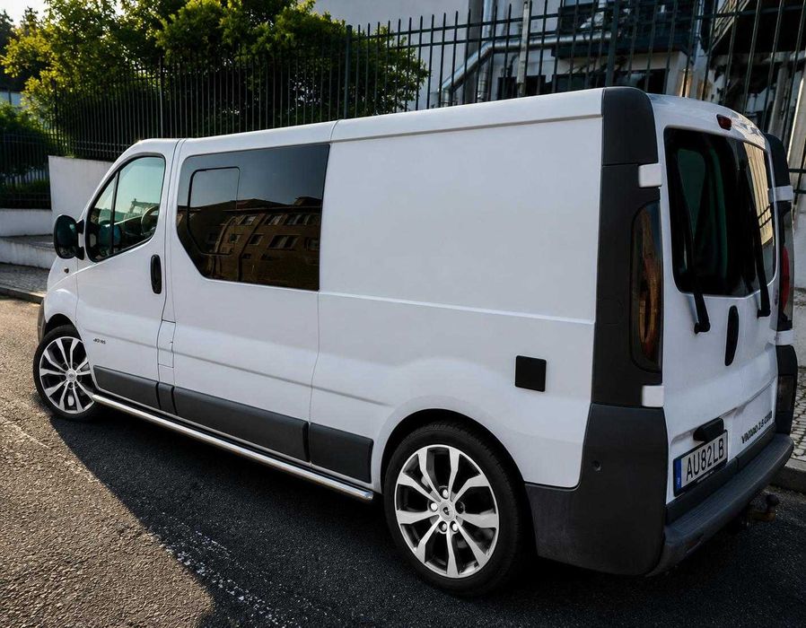 Renault Trafic Campervan 2006 – Pop Up Roof – Pronta a Viajar