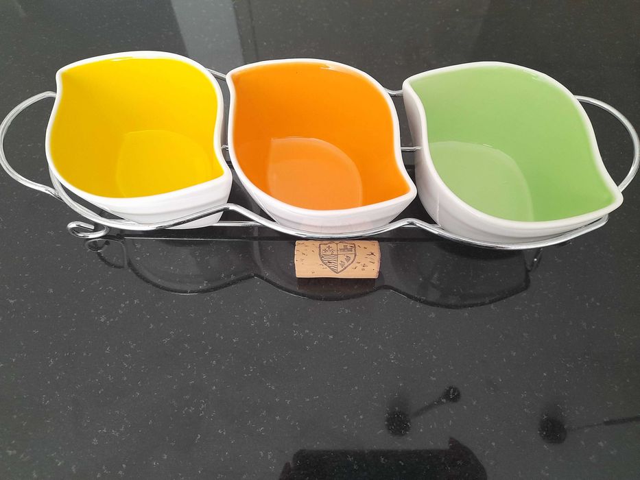 Conjunto de taças coloridas para aperitivos423753801144750081