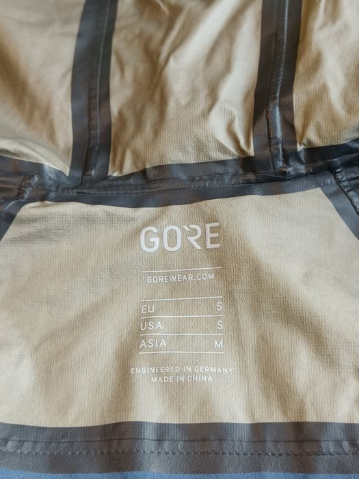 Gore Wear kurtka sportowa Gore-Tex Infinium rozmiar męskie S