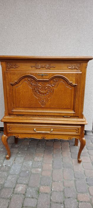 Barek, Komoda Ludwikowska, Ludwik