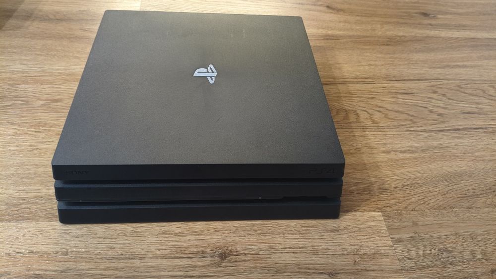 Konsola PlayStation 4 Pro 1TB 4K + Pudełko + Pad z łopatkami (Back Button) + Gra