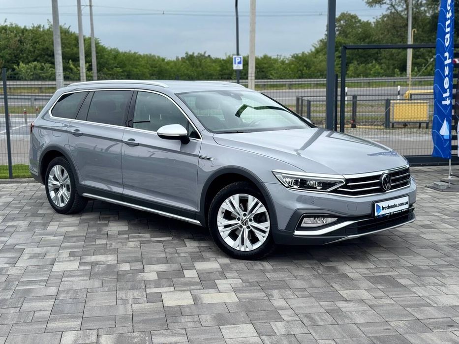 Volkswagen Passat Variant Alltrack 2023 freshauto