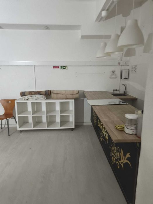 Loja para Venda no Cacém bem localizada com 75m2 em 2 pisos