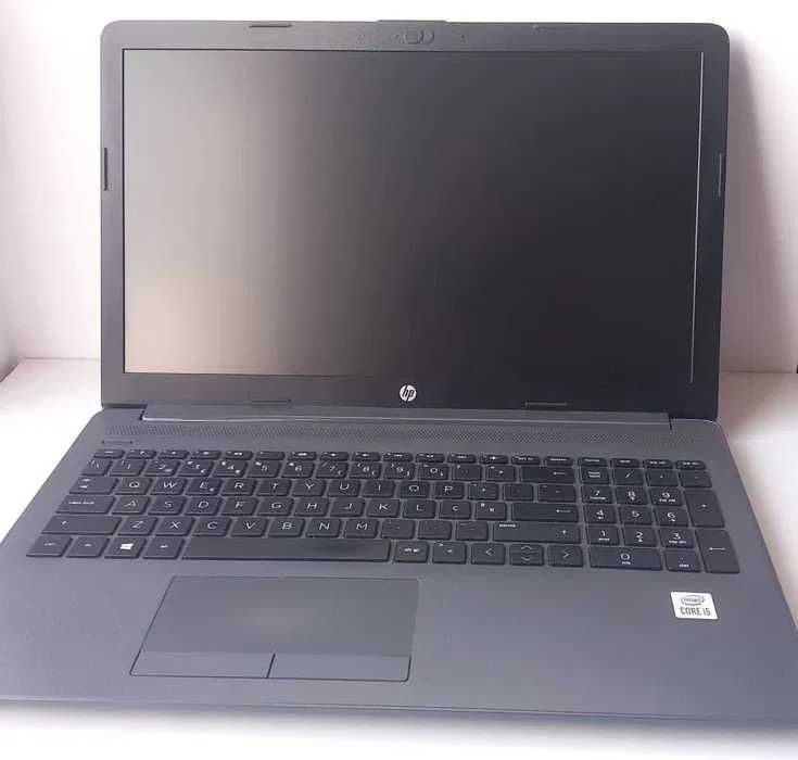 Portátil HP 250 G7 Intel Core i5‑1035G1 (10.ª geração) com OFERTA de Office 2021 Professional