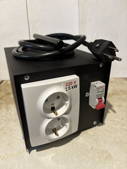 120V-220V 2,5kW Підвищувальний трансформатор,перетворювач