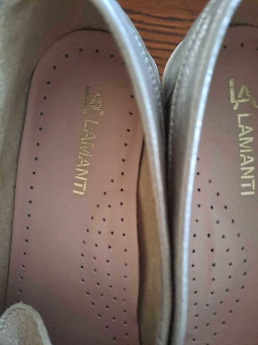 Okazja okazja naturalna skóra rozm.38