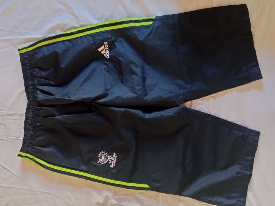 Bermudas oficiais euro 2004