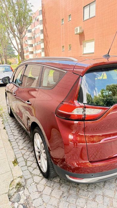 Renault Grand Scenic 2018 - 7 lugares