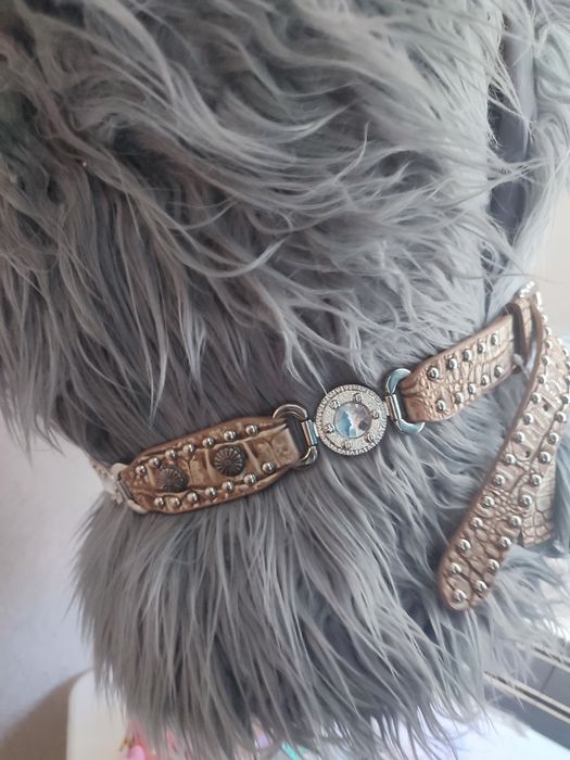 Подарунок жіночий для дівчини шкіра каміння