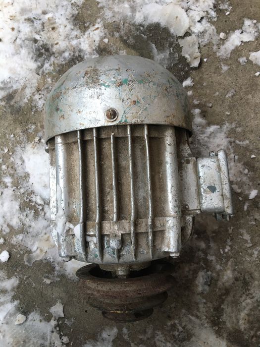 Продам електродвигун