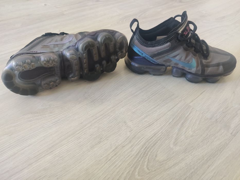 olx vapormax
