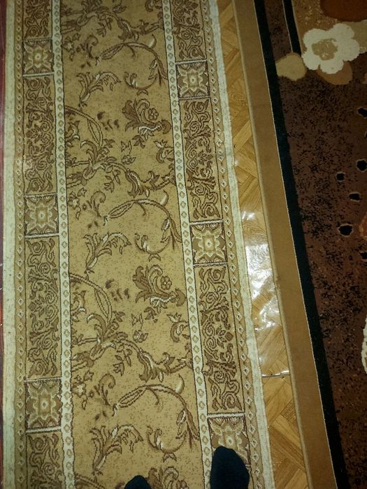 Ковровая дорожка, современная