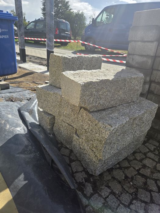 Sprzedam bloczki granitowe nowe