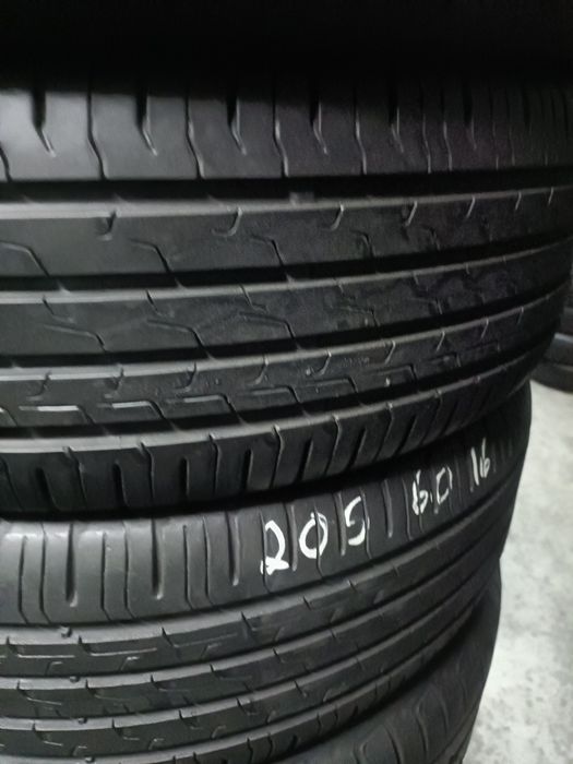 Pneus 205/60/16 Continental