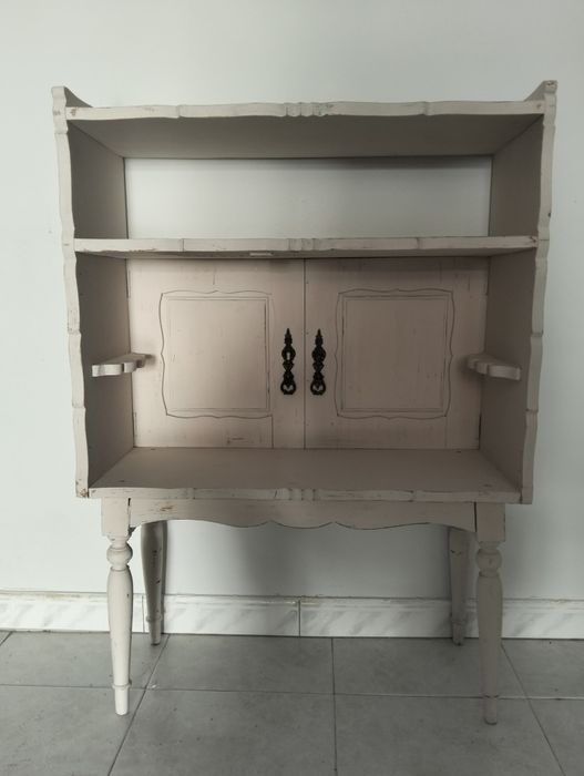 Móvel vintage 95x68x28cm