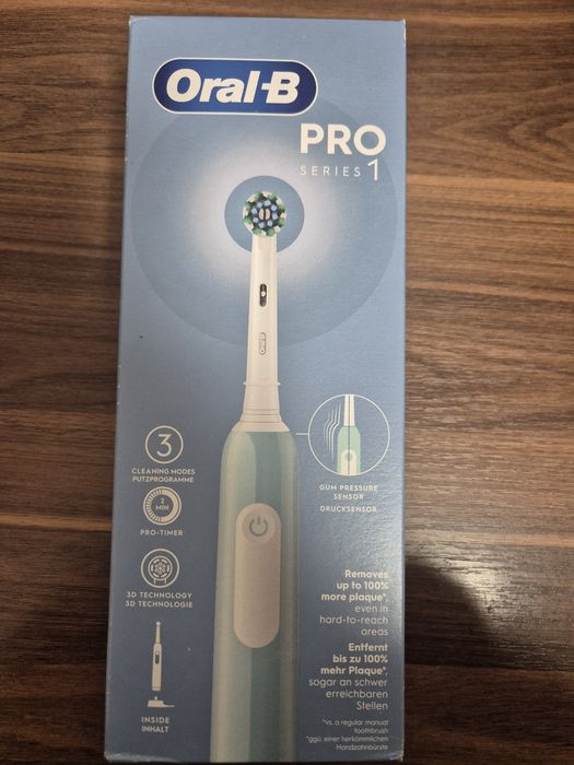 Електрична зубна щітка oral b pro series 1