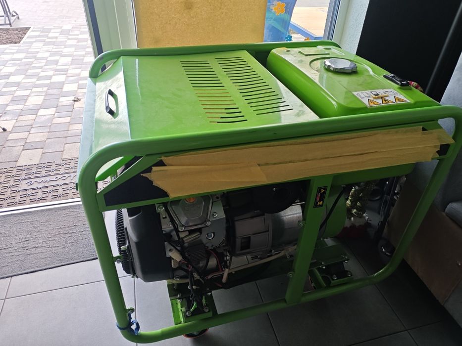 Генератор Zipper ZI-STE11000
