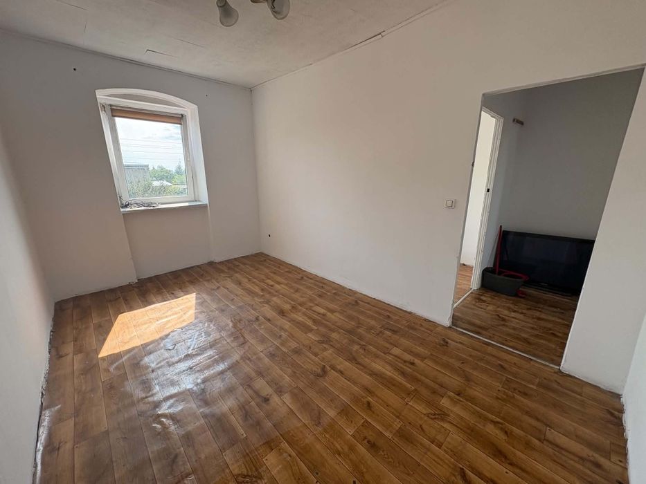 Mieszkanie  42 m2 w miejscowosci Piersno.