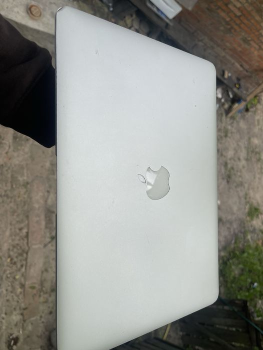 Macbock air 13 inch 2015 i7 2.2
