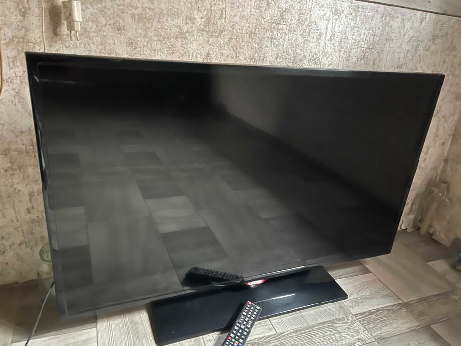 LED телевизор Samsung UE42F5020