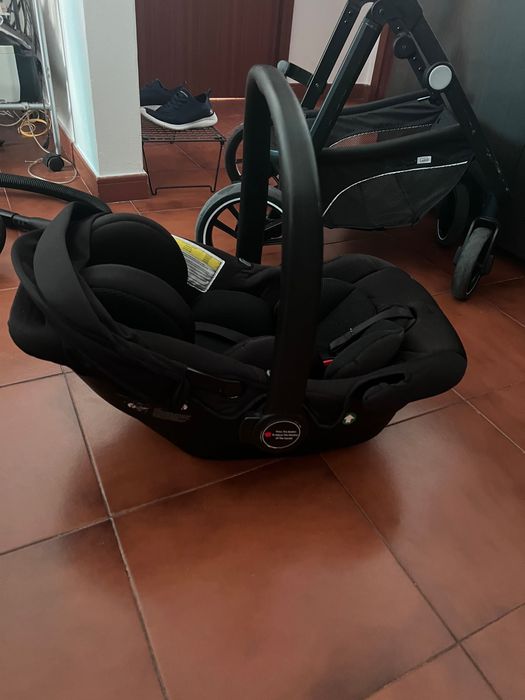 Carrinho de Bebé